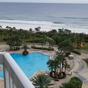 Meet your Posher, Ina